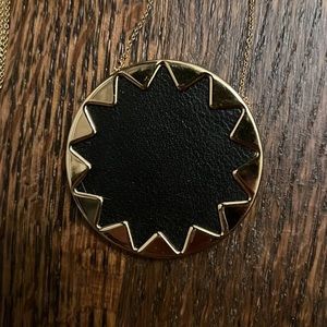 House of Harlowe, large starburst pendant necklace.